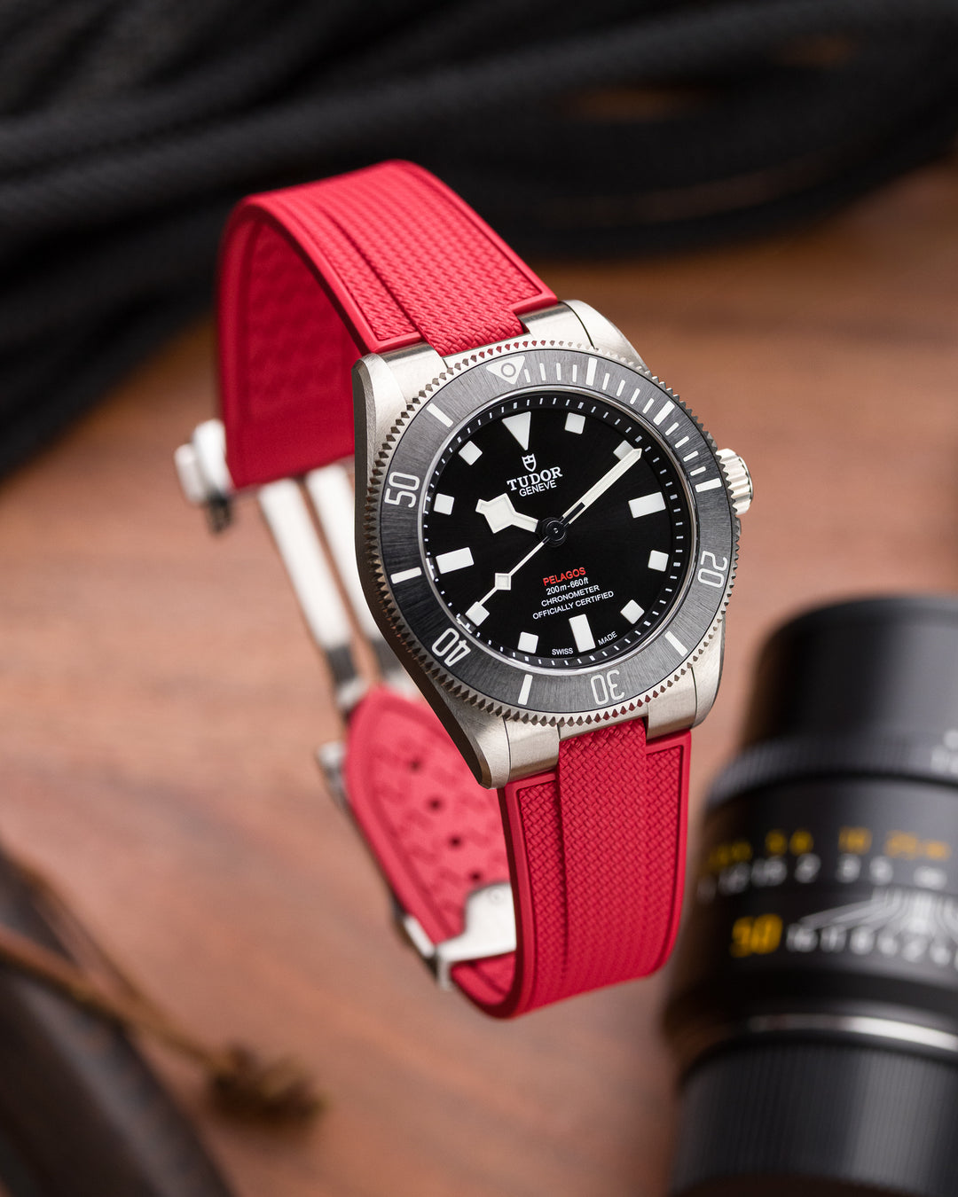 AnchorFlex™ End-Link Deployant for Tudor Pelagos 39 - Signal Red