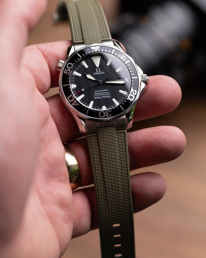 AnchorFlex™ End-Link for Omega Seamaster 41mm - Sea Moss Green - Anchor Strap Co.