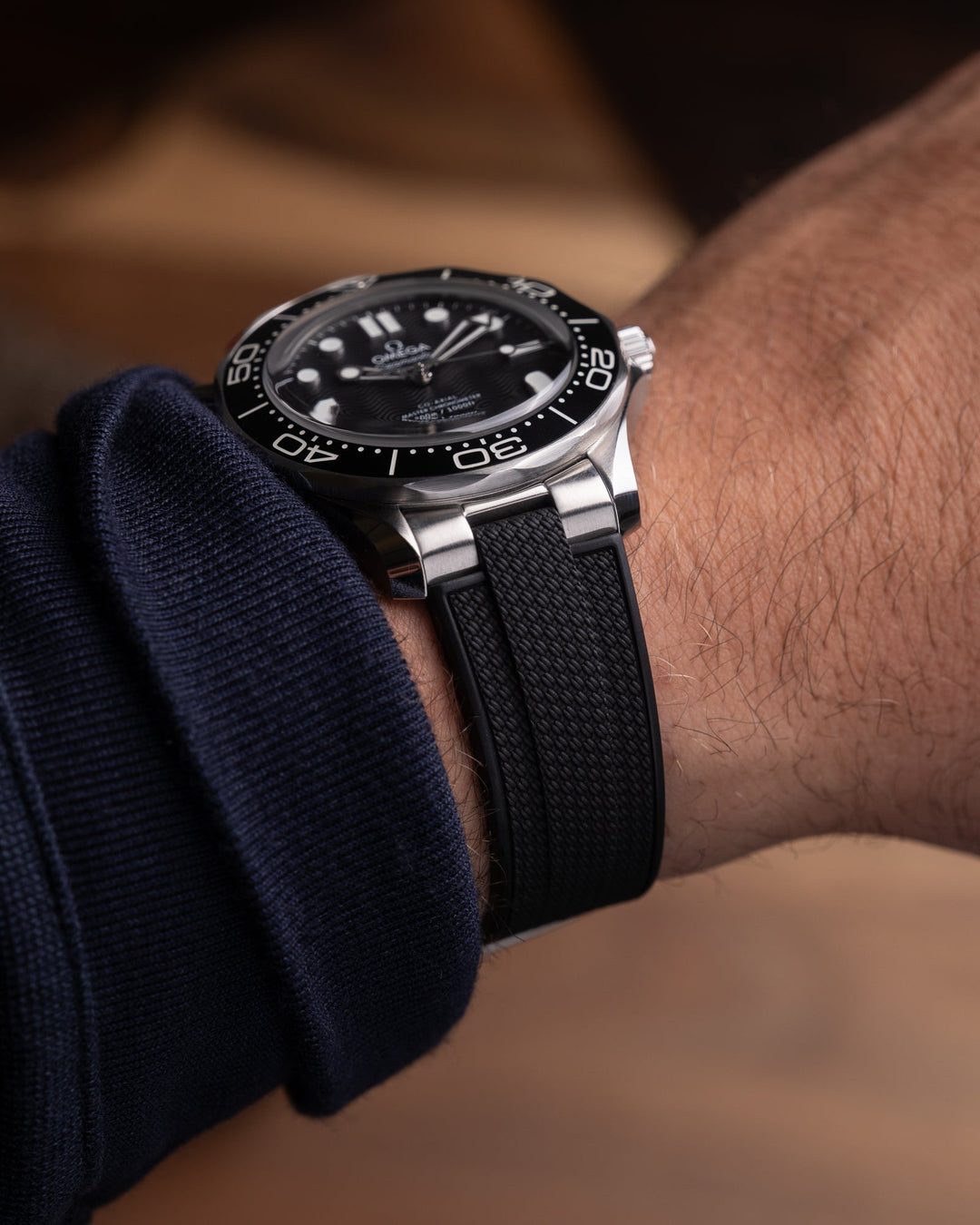 AnchorFlex™ End-Link for Omega Seamaster 42mm - Bathyscaphe Black - Anchor Strap Co.