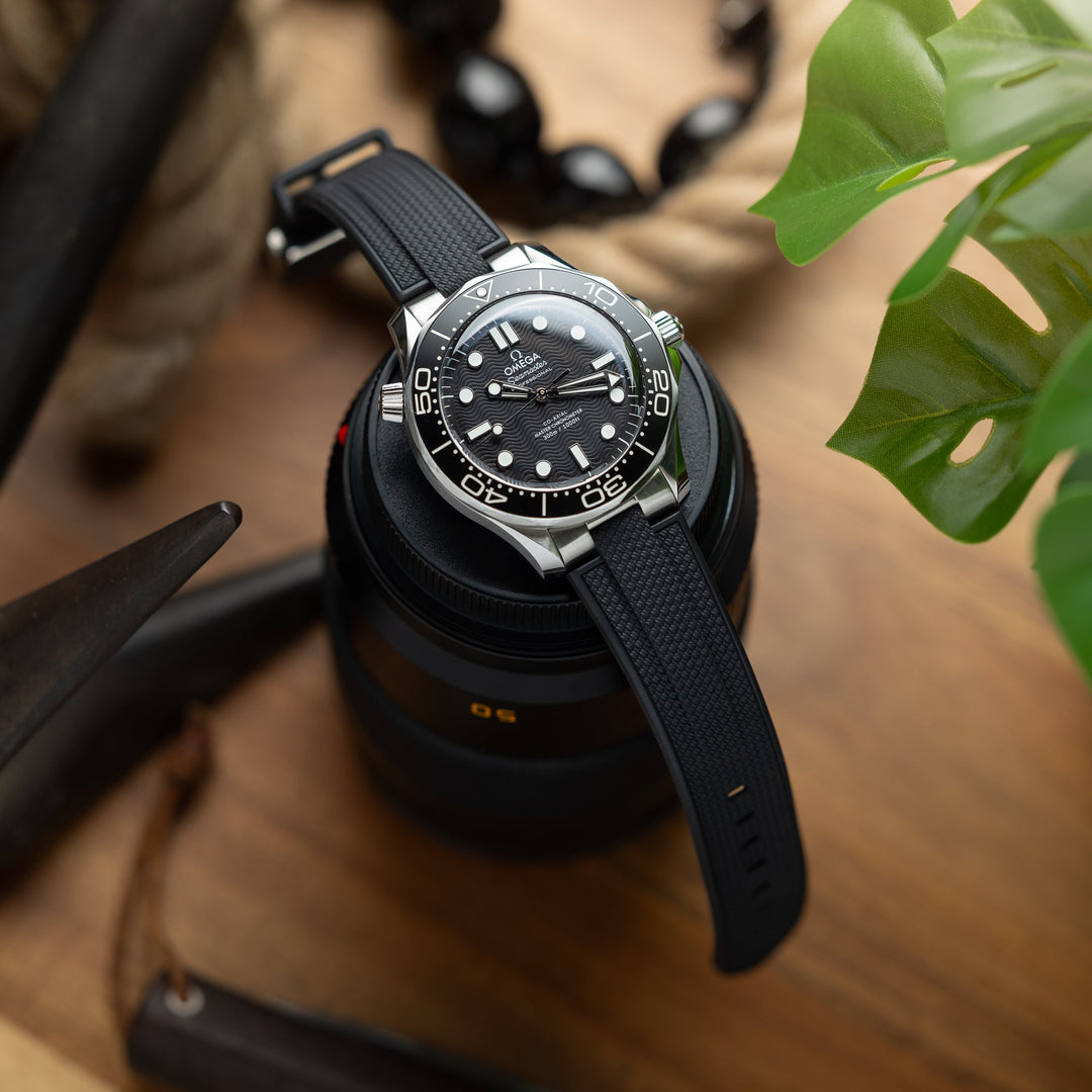 AnchorFlex™ Flagship EL for Omega Seamaster 42mm - Bathyscaphe Black - Anchor Strap Co.