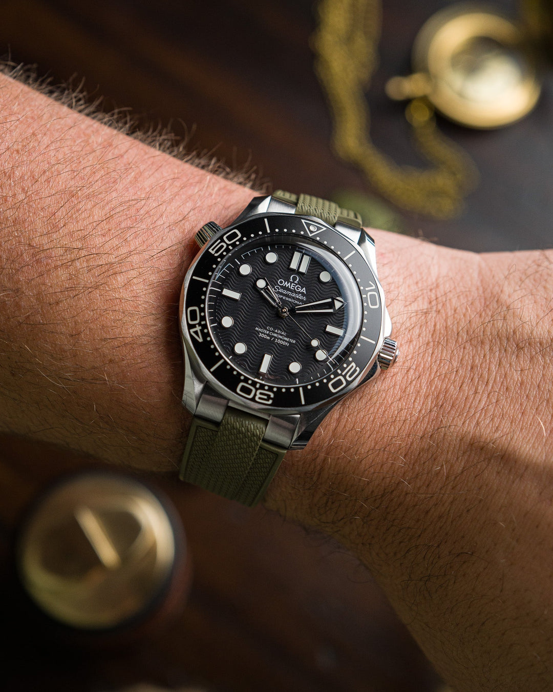 AnchorFlex™ Flagship EL for Omega Seamaster 42mm - Sea Moss Green - Anchor Strap Co.