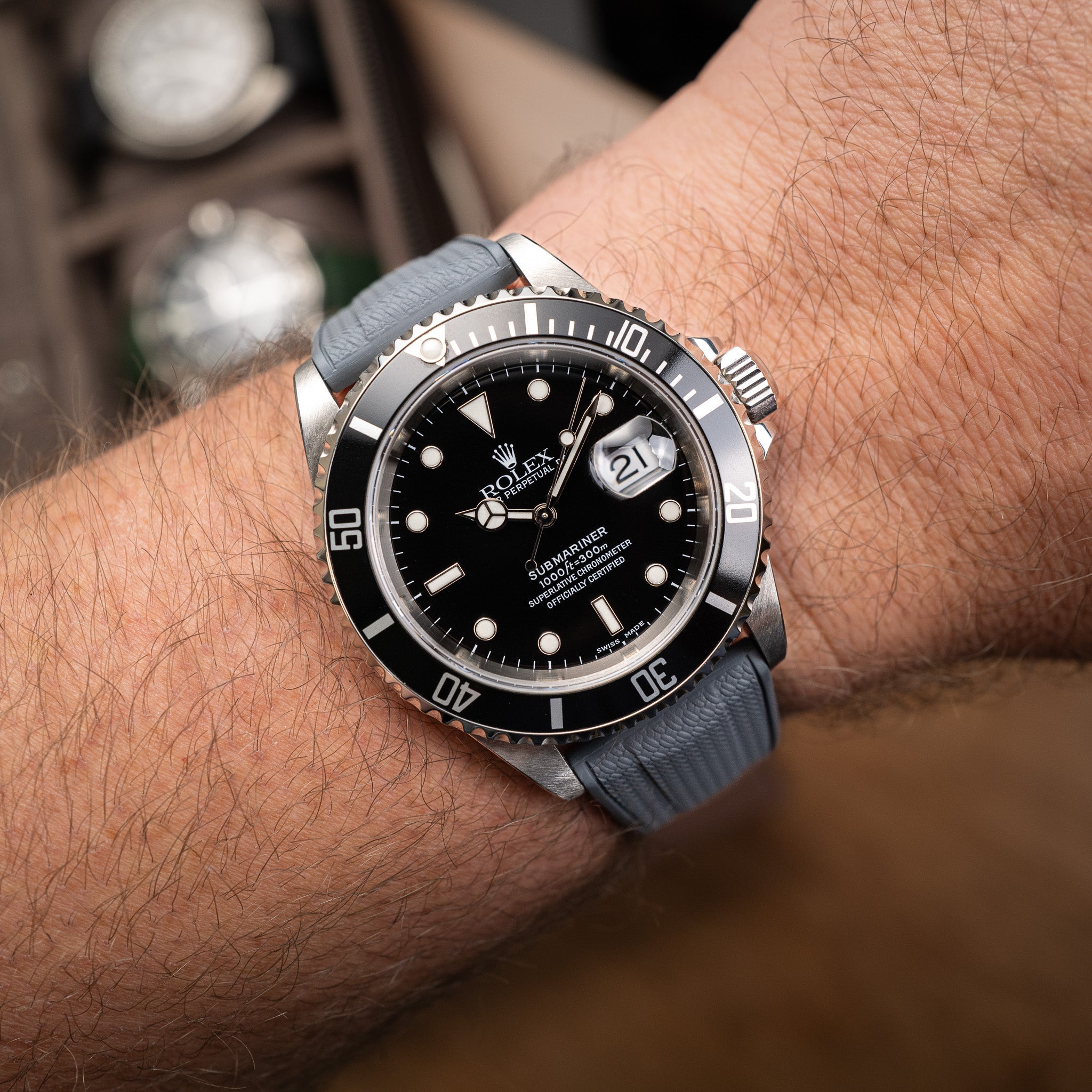 AnchorFlex Flagship FKM Rubber Watch Strap - Grey – Anchor Strap Co.