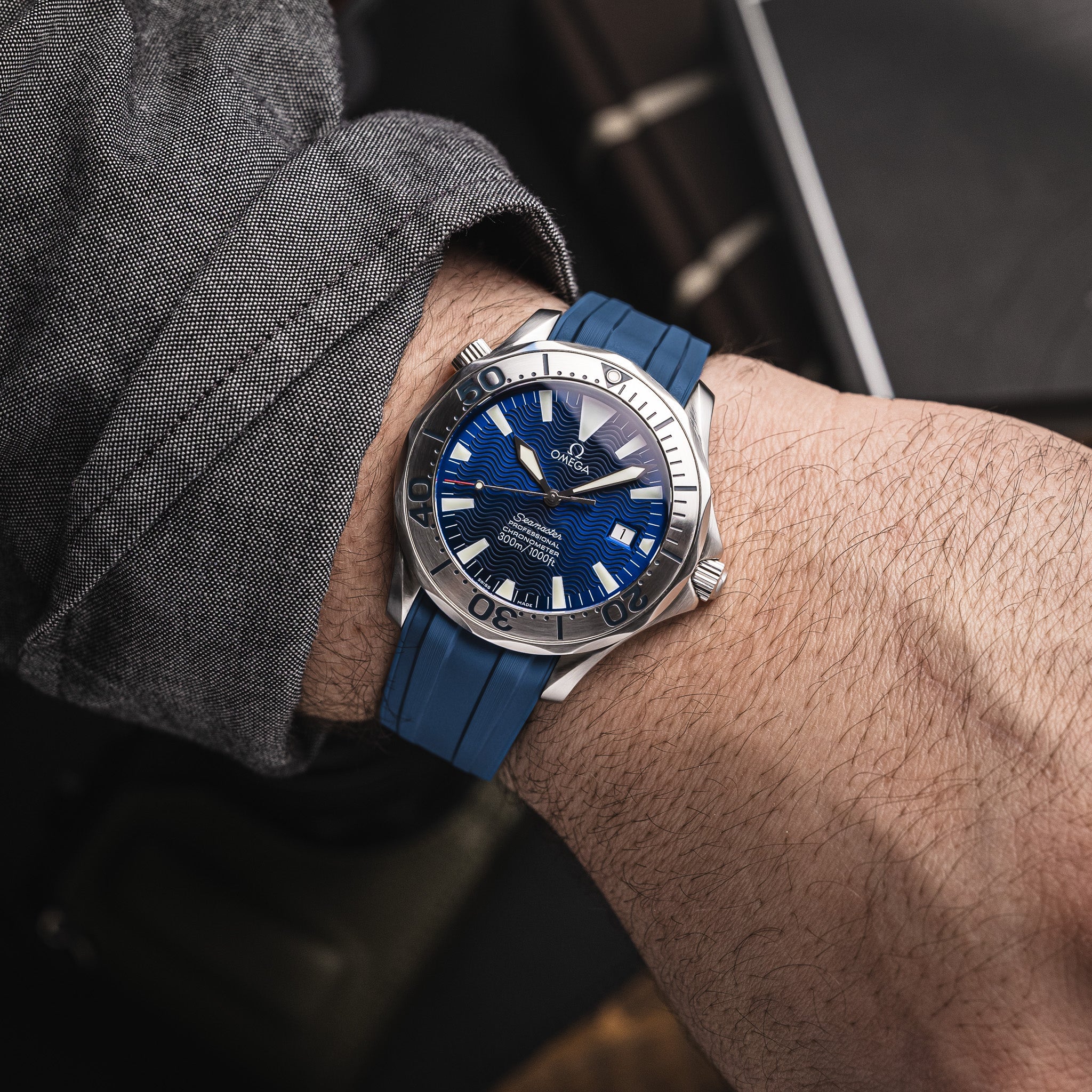 Deployant FKM for Omega Seamaster 41mm - Navy Blue – Anchor Strap Co.