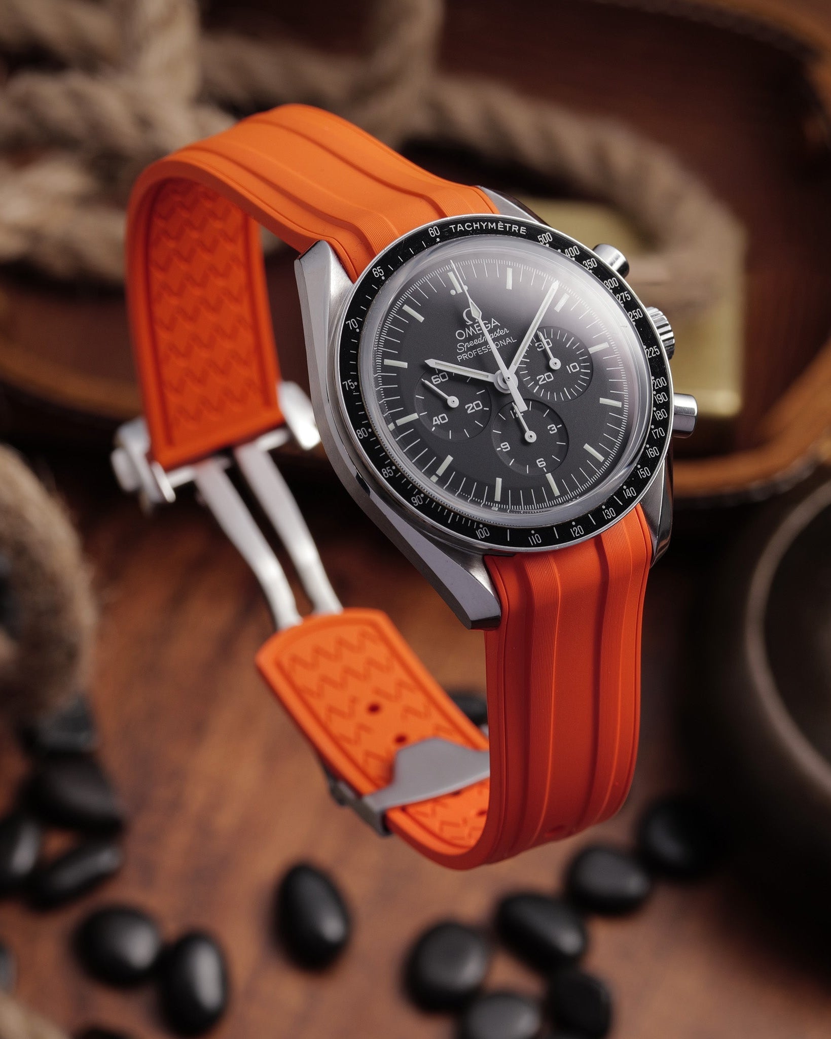 Deployant FKM for Omega Speedmaster - Buoy Orange – Anchor Strap Co.
