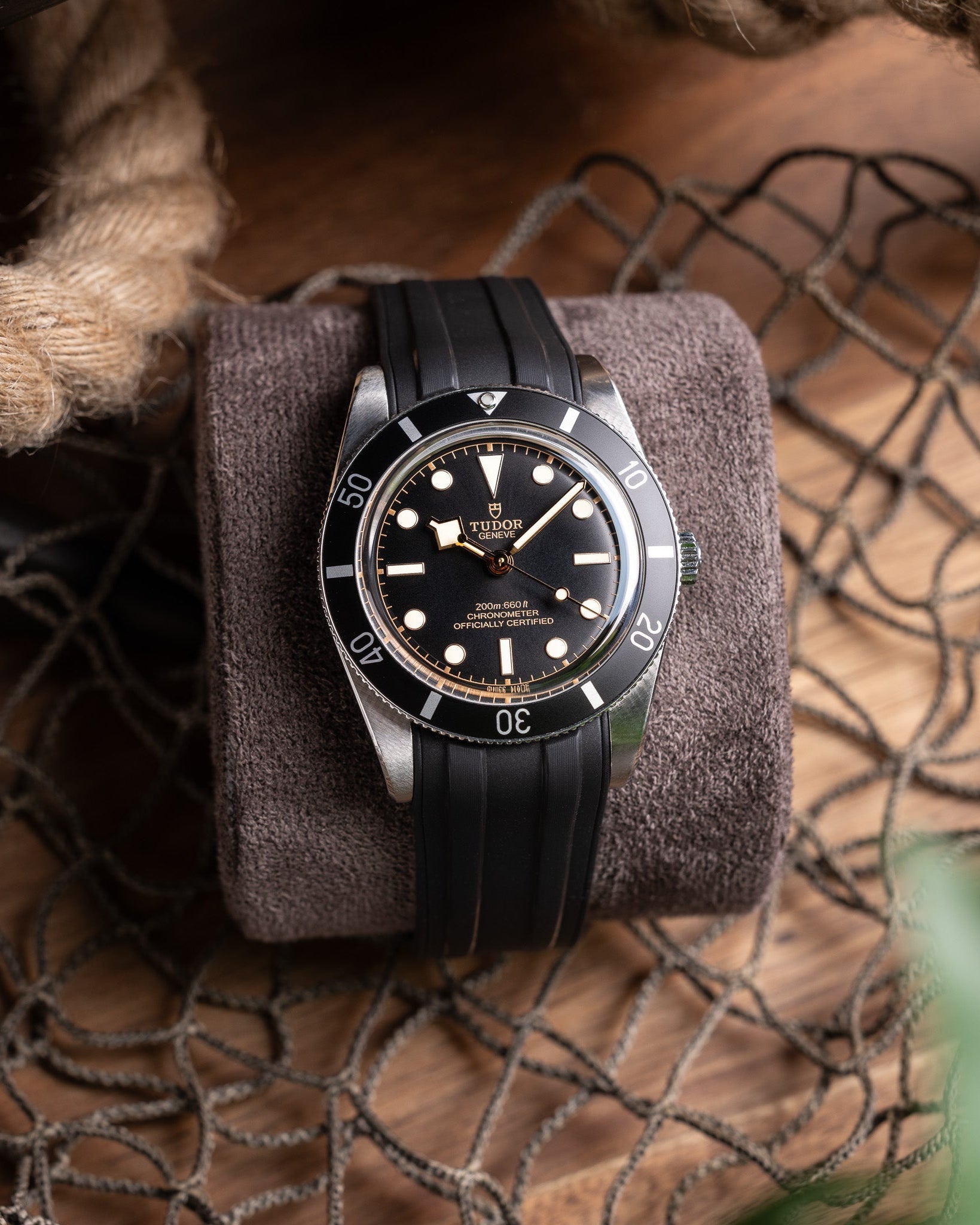 FADE TO BLACK フェード・トゥー・ブラックBY ブランドン・クイック Deployant FKM Strap for Tudor Black Bay 54 - Jet Black – Anchor