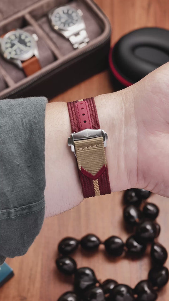 Deployant Nylon Strap MkIII - Red & Tan