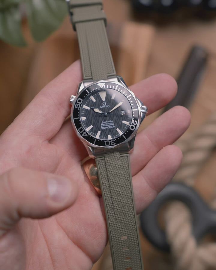 AnchorFlex™ End-Link for Omega Seamaster 41mm - Sea Moss Green
